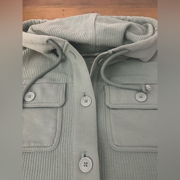 AMERICAN EAGLE Women's Green Corduroy Shacket Spring Lightweight Oversized - Picture 5 of 9